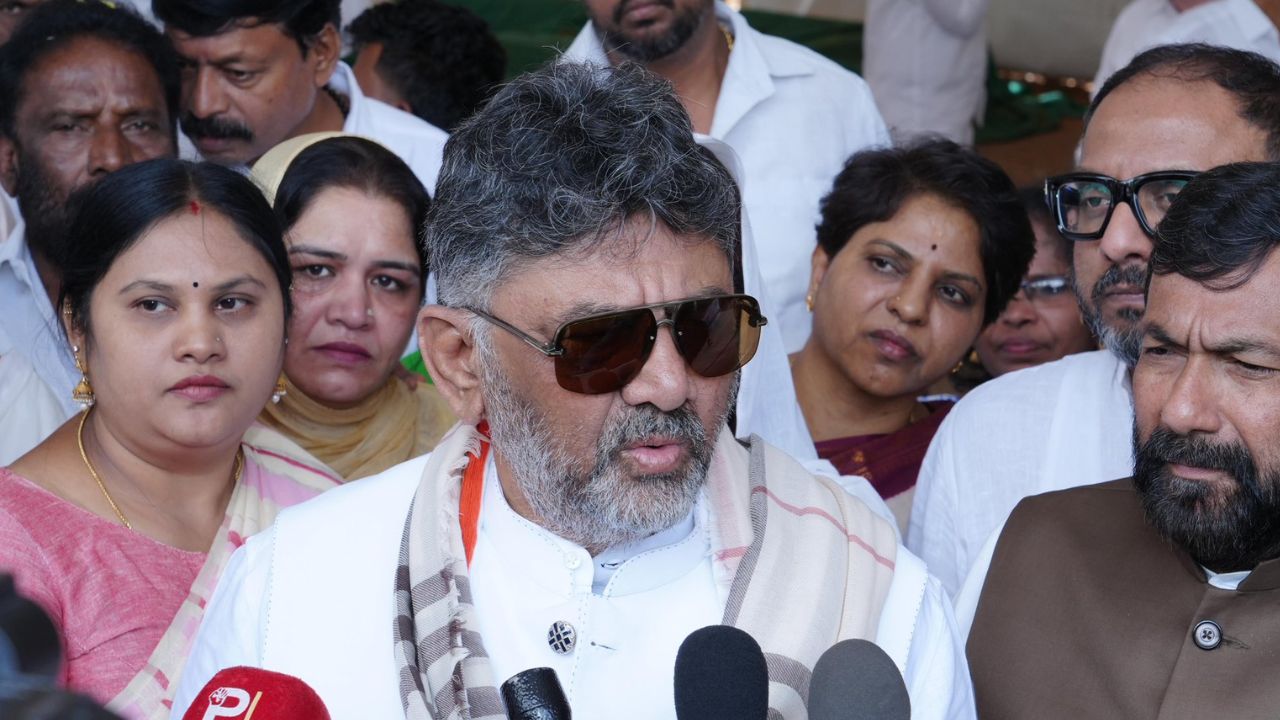 ನರೇಗಾದಲ್ಲಿ ಅಕ್ರಮ ನಡೆದಿದೆ ಎನ್ನುವವರು ಚರ್ಚೆಗೆ ಬರಲಿ: ಡಿಕೆಶಿ ಸವಾಲು