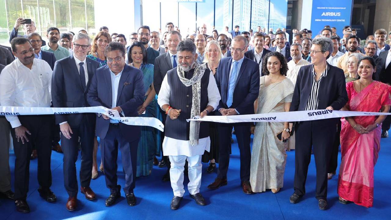 ಬೆಂಗಳೂರಿನಲ್ಲಿ ಏರ್‌ಬಸ್ ಟೆಕ್ನಾಲಜಿ ಸೆಂಟರ್‌ಗೆ ಚಾಲನೆ ನೀಡಿದ ಡಿಕೆಶಿ