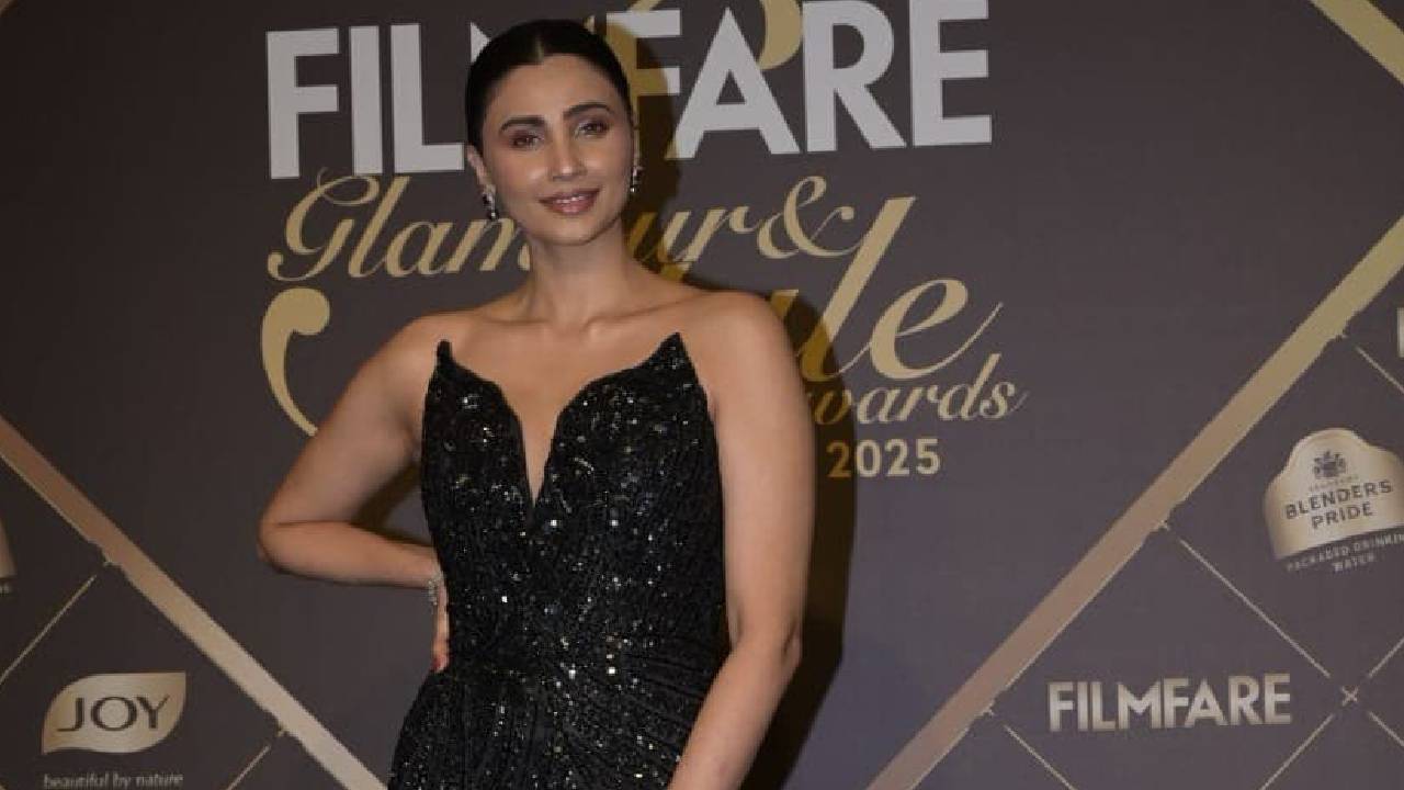Filmfare Glamour & Style Awards 2025: ಫಿಲ್ಮ್ಫೇರ್ ಗ್ಲಾಮರ್ & ಸ್ಟೈಲ್ ಅವಾರ್ಡ್ಸ್ ಕಾರ್ಯಕ್ರಮದಲ್ಲಿ ಮಿಂಚಿದ ಬಾಲಿವುಡ್ ತಾರೆಯರು! - Image 3