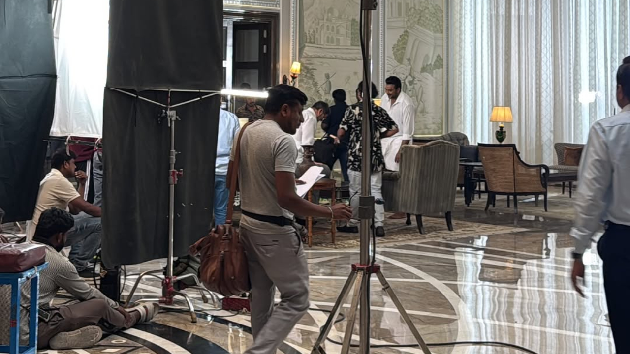 Darshan: ಥೇಟ್ ‌ಅಪ್ಪನಂತೆಯೇ ಮಿಂಚಿದ ವಿನೀಶ್;‌ ʻದಿ ಡೆವಿಲ್‌ʼ ಸಿನಿಮಾದ ಮೇಕಿಂಗ್‌ ಫೋಟೋಗಳನ್ನು ಕಂಡು ʻಡಿ ಬಾಸ್‌ʼ ಫ್ಯಾನ್ಸ್‌ಗೆ ಖುಷಿಯೋ ಖುಷಿ - Image 3