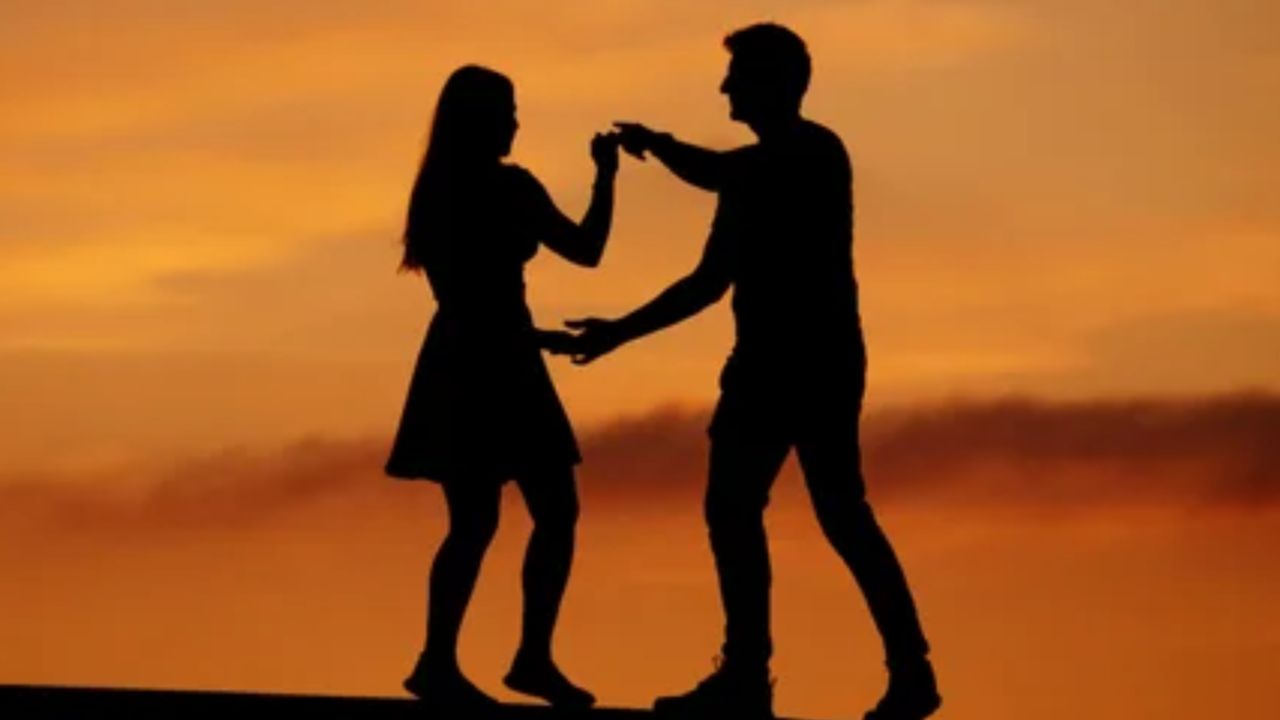 ಡೇಟಿಂಗ್ ಆ್ಯಪ್‌ನಲ್ಲಿ ಪರಿಚಯ; ಯುವಕನನ್ನು ಲಾಡ್ಜ್‌ಗೆ ಕರೆದೊಯ್ದು 58 ಗ್ರಾಂ ಚಿನ್ನಾಭರಣ ದೋಚಿದ ಯುವತಿ!