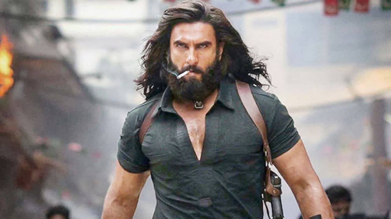 ಅಲ್ಲುಅರ್ಜುನ್‌-ರಶ್ಮಿಕಾ ಜೋಡಿಯ ‘ಪುಷ್ಪ 2' ದಾಖಲೆ ಮುರಿದು ಭಾರತೀಯ ಚಿತ್ರರಂಗದಲ್ಲೇ ಹೊಸ ಇತಿಹಾಸ ಬರೆದ ರಣವೀರ್ ಸಿಂಗ್ ನಟನೆಯ ʼಧುರಂಧರ್ʼ