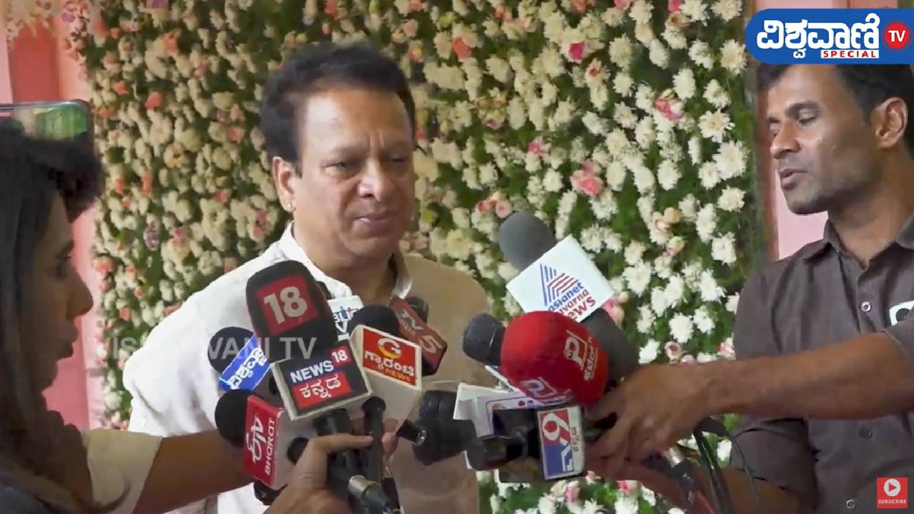 ಇತ್ತೀಚೆಗೆ ಆಕಾಶ್‌ ಸಿನಿಮಾ ನೋಡುವಾಗ ರಮ್ಯಾ ಜೊತೆ ನಾನೂ ಅತ್ತುಬಿಟ್ಟೆ - ಮಹೇಶ್​ ಬಾಬು