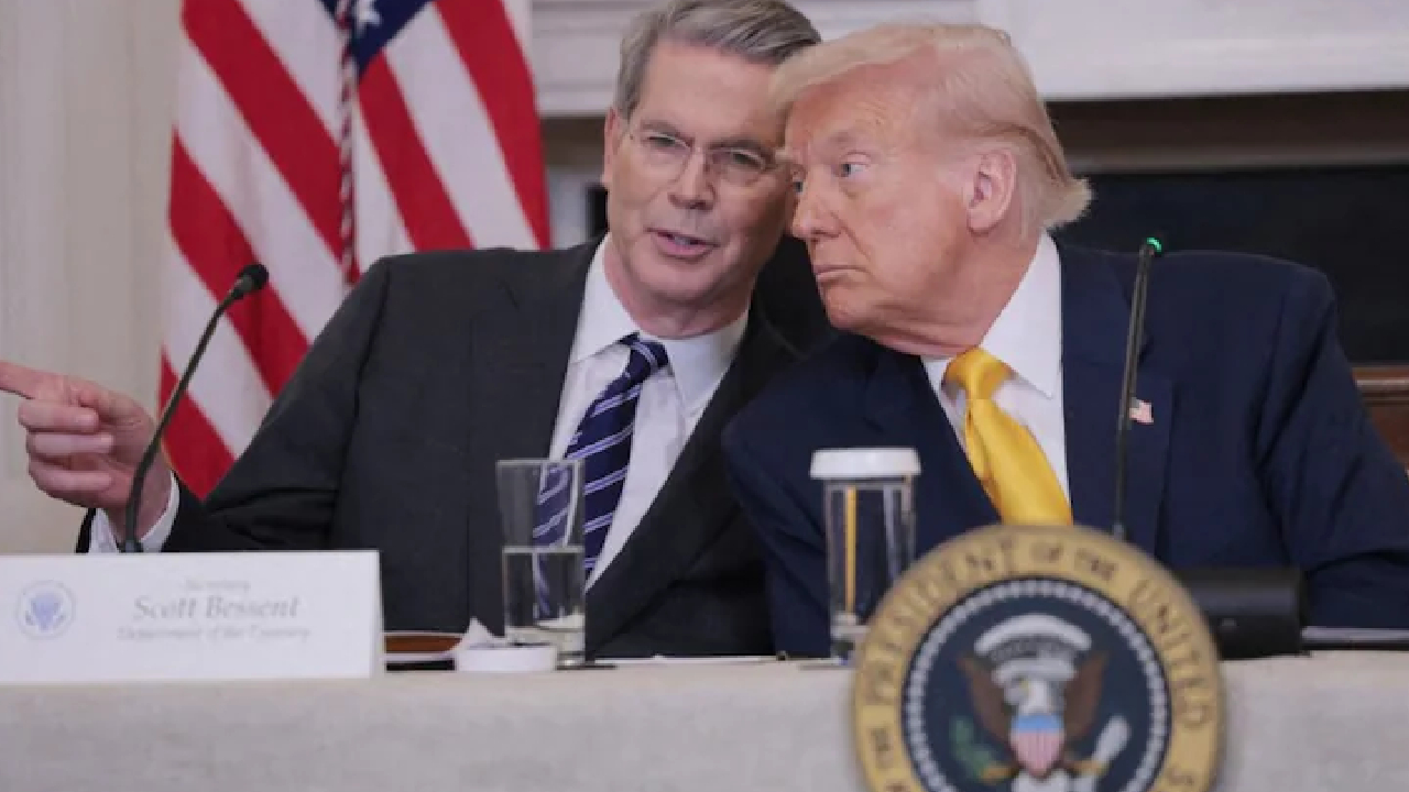 ರಷ್ಯಾ ತೈಲ ಖರೀದಿಗೆ ಅನುಮತಿ ನೀಡಿದ ಬೆನ್ನಲ್ಲೇ ಟ್ರಂಪ್‌ ಆಪ್ತನ ಅಸಮಾಧಾನ?