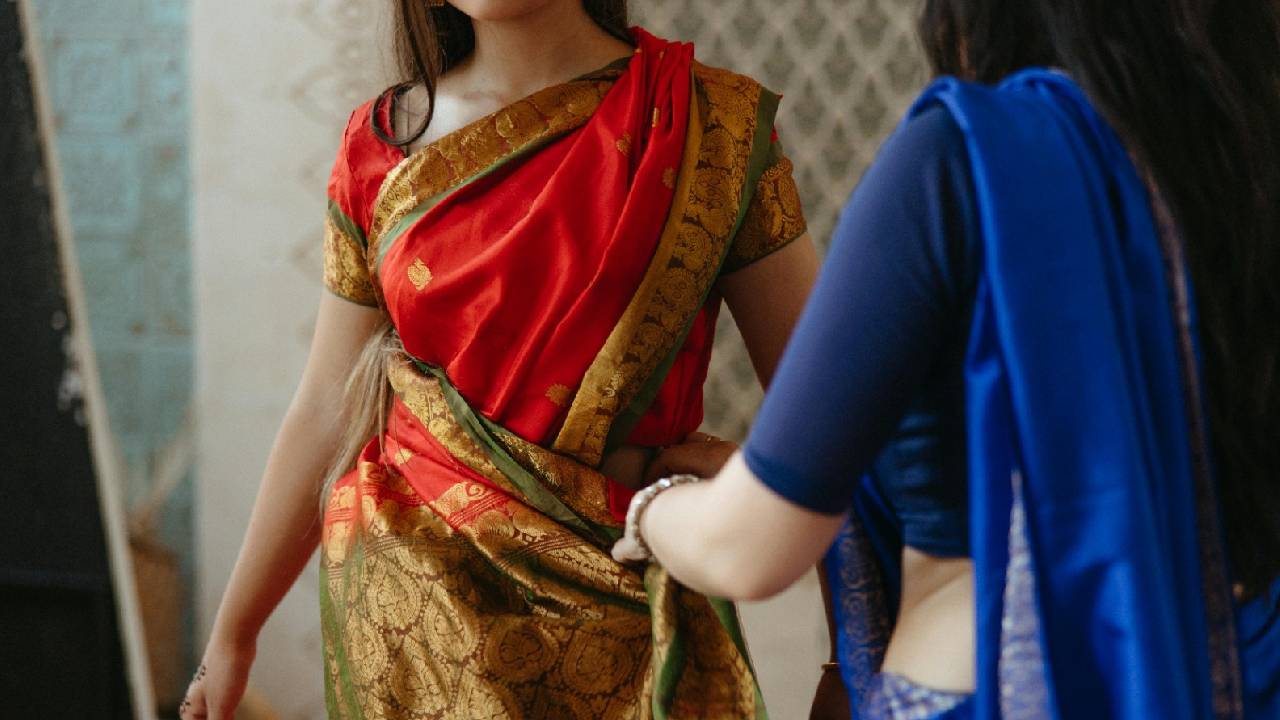 Draping Saree: ಪ್ರಿ ಡ್ರೇಪಿಂಗ್ ಸೀರೆಯ ಕಮಾಲ್! - Image 2