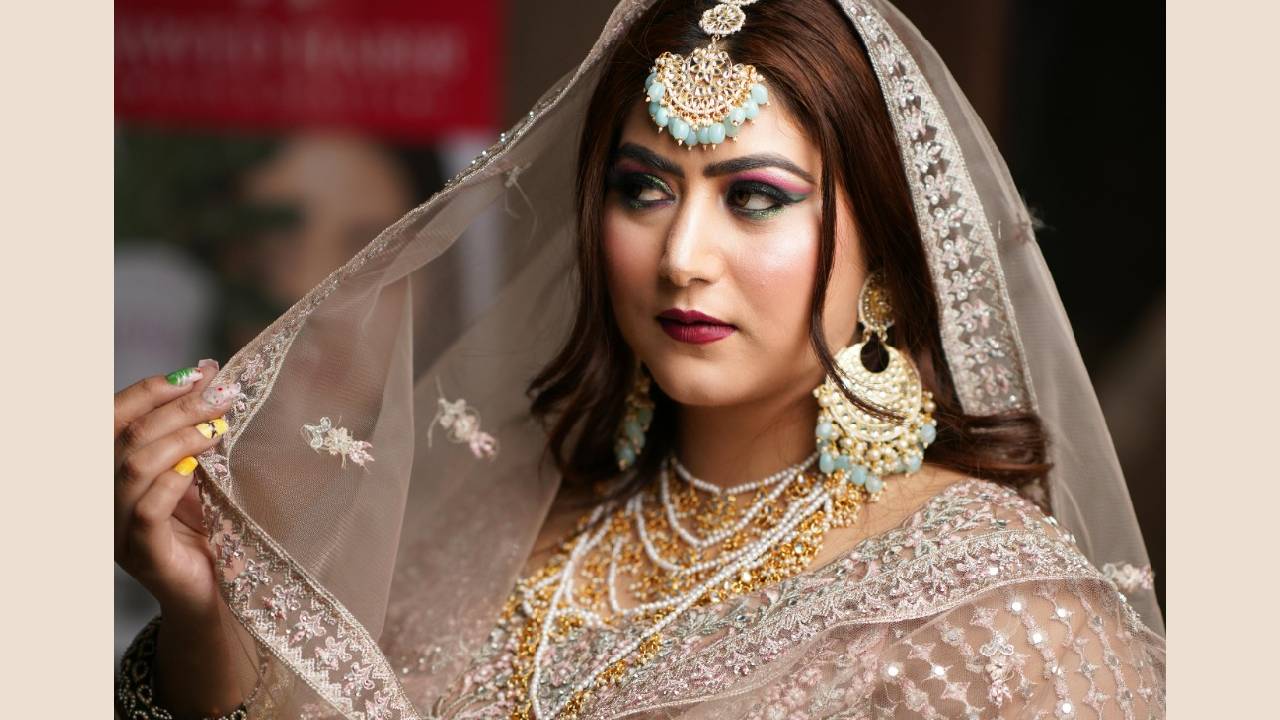 Eid Jewel Trend 2025: ಈದ್ ಸೀಸನ್ನಲ್ಲಿ ಬಂತು ಜಗಮಗಿಸುವ ಇಯರಿಂಗ್ಸ್ - Image 3