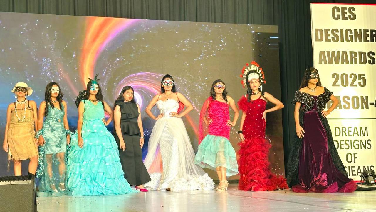Fashion Show: ಡಿಸೈನರ್ಸ್ ಕ್ರಿಯೇಟಿವಿಟಿಗೆ ಸಾಕ್ಷಿಯಾದ ಸಿಇಎಸ್ ಕಾಲೇಜಿನ ಫ್ಯಾಷನ್ ಶೋ!