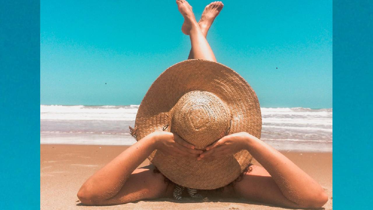 Holiday Fashion 2025: ಇಯರ್ ಎಂಡ್‌ನಲ್ಲಿ ಟ್ರೆಂಡಿಯಾದ ಹಾಲಿಡೇ ಫ್ಯಾಷನ್ ವೇರ್‌ಗಳಿವು - Image 4