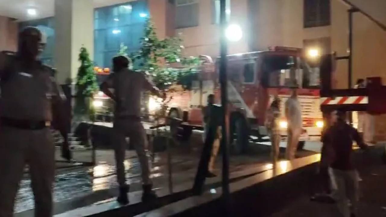 ಆಸ್ಪತ್ರೆಯಲ್ಲಿ ಬೆಂಕಿ ಅವಘಡ; ಎಂಟು ಮಂದಿ ಸಾವು