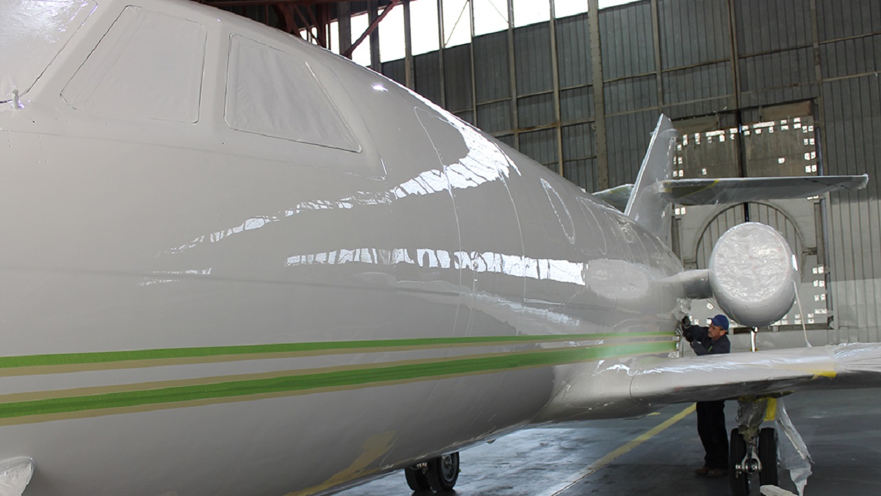 Vishweshwar Bhat Column: ವಿಮಾನಕ್ಕೆ ಬಣ್ಣ ಬಳಿಯುವುದು