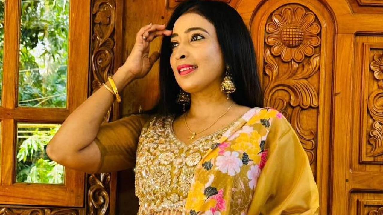 Lehenga Fashion Tips 2026: ಫ್ಲೋರಲ್‌ ಲೆಹೆಂಗಾ ಪ್ರಿಯರಿಗೆ ನಟಿ ಭೂಮಿಕಾ ನೀಡಿದ 5 ಟಿಪ್ಸ್ - Image 3