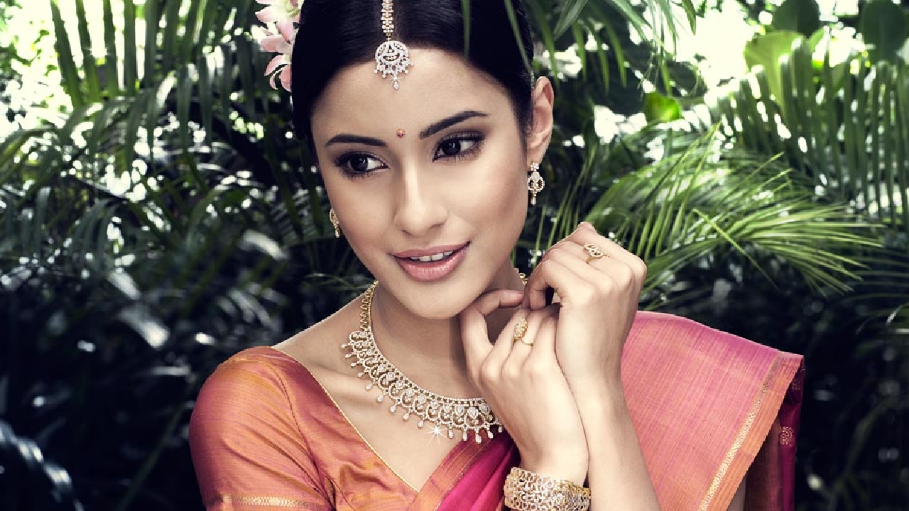 ಚಿನ್ನದ ಬೆಲೆಯಲ್ಲಿ ದಾಖಲೆಯ ಏರಿಕೆ; ಏಕಾಏಕಿ ದರ ಹೆಚ್ಚಳಕ್ಕೆ ಕಾರಣವೇನು?