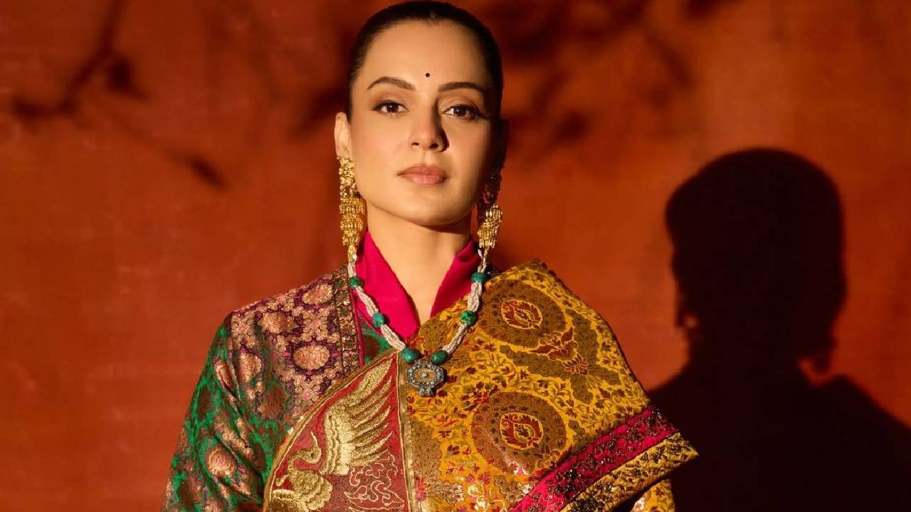 Star Fashion 2025: ಫ್ಯಾಷನಿಸ್ಟಾಗಳ ಮೆಚ್ಚುಗೆ ಗಳಿಸಿದ ಕಂಗನಾ ಧರಿಸಿದ ಗೊಂಚಾ ಟ್ರೆಡಿಷನಲ್‌ ಉಡುಗೆ - Image 5