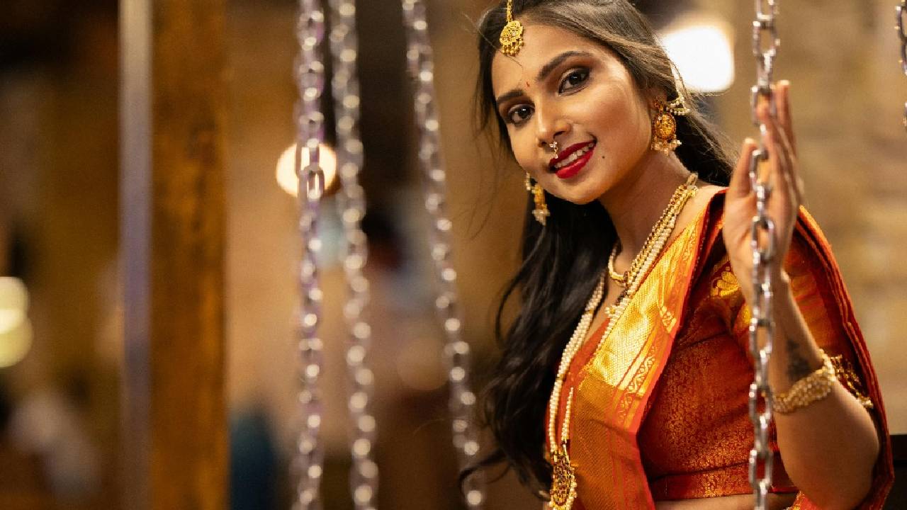 Silk Saree Tips 2026: ಗ್ರ್ಯಾಂಡ್ ಸಿಲ್ಕ್ ಸೀರೆಗಳ ಸುರಕ್ಷತೆಗೆ ಇಲ್ಲಿವೆ 7 ಸಿಂಪಲ್ ಐಡಿಯಾ - Image 4