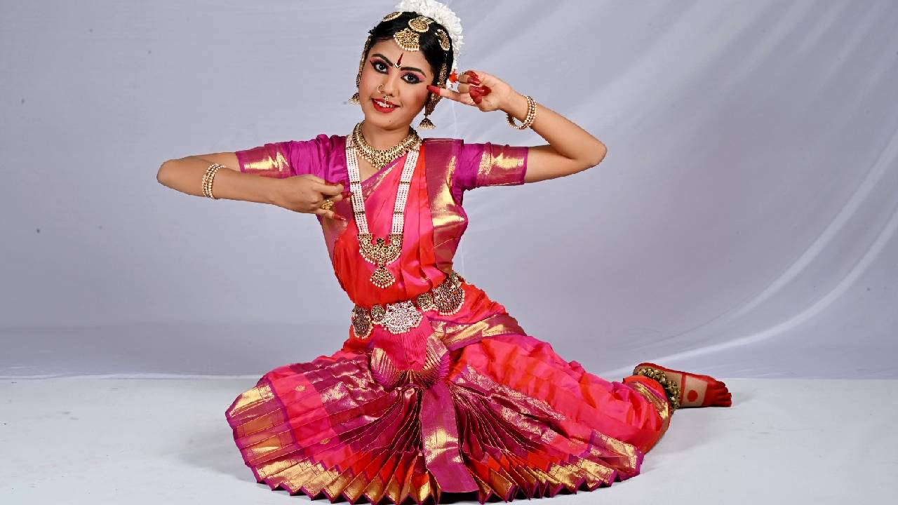 ಉದಯೋನ್ಮುಖ ನೃತ್ಯಕಲಾವಿದೆ ಗುಣಶ್ರೀಯ ‘ನೃತ್ಯ  ವೈಭವ'!.