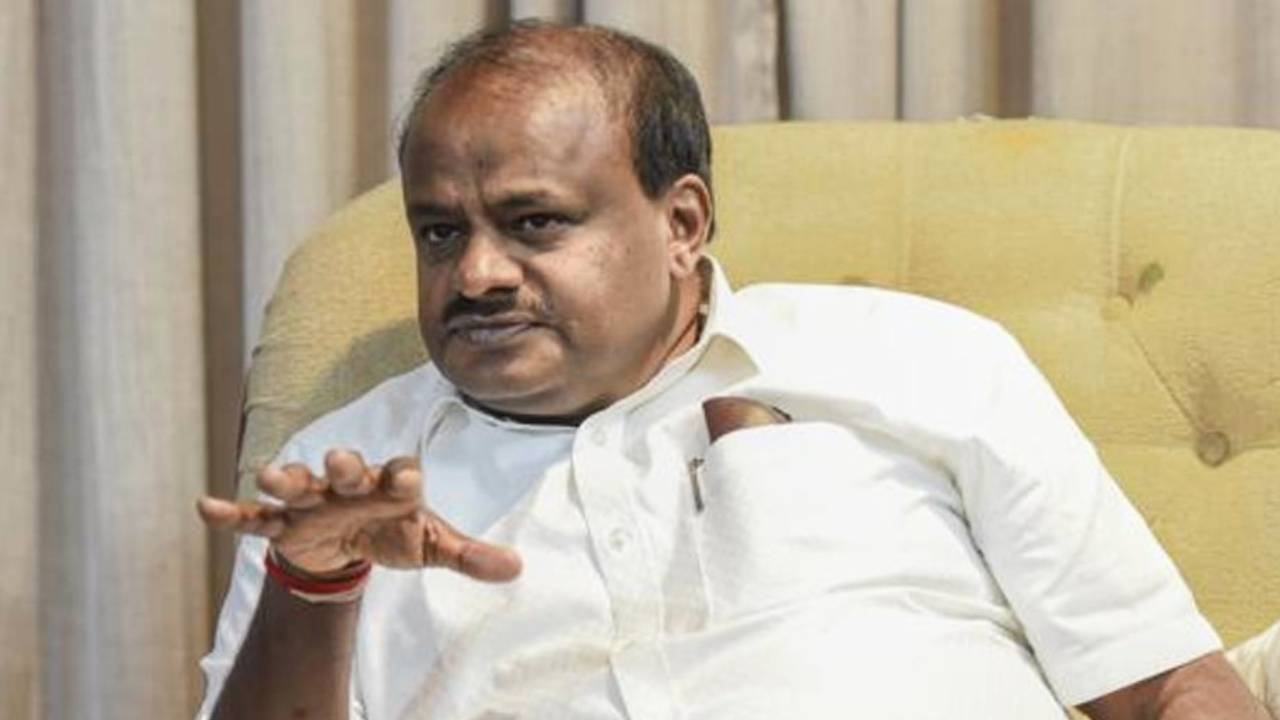 ಮಂಡ್ಯ ಜಿಲ್ಲೆಯಲ್ಲಿ 200 ರೈತರ ಆತ್ಮಹತ್ಯೆ ನಿಮ್ಮ ಕೊಡುಗೆ; ಸಿಎಂ ಸಿದ್ದರಾಮಯ್ಯ ವಿರುದ್ಧ ಕುಮಾರಸ್ವಾಮಿ ಕಿಡಿ