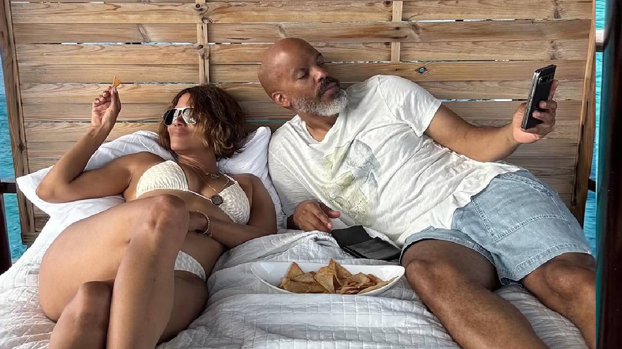 Halle Berry: ಬಿಕಿನಿಯಲ್ಲೇ ಬರ್ತ್‌ ಡೇ ಸೆಲೆಬ್ರೇಷನ್‌; ಖ್ಯಾತ ನಟಿಯ ಸೆಕ್ಸಿ ಲುಕ್‌ಗೆ ಫ್ಯಾನ್ಸ್‌ ಫುಲ್‌ ಫಿದಾ! - Image 3