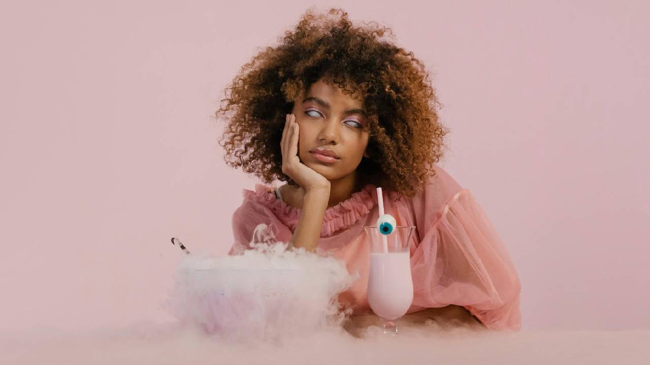 Halloween Styling Ideas 2025: ಹಾಲೋವಿನ್ ಸೆಲೆಬ್ರೇಷನ್ಗೆ ಸಿಂಪಲ್ ಐಡಿಯಾ - Image 2