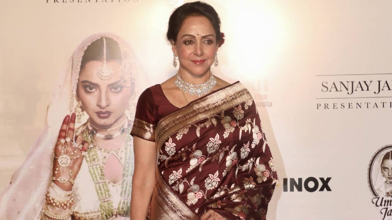 Umrao Jaan Re-Release: 'ಉಮ್ರಾವ್ ಜಾನ್' ರಿ-ರಿಲೀಸ್ ಪ್ರೀಮಿಯರ್ ಶೋಗೆ ಬಾಲಿವುಡ್ ನಟ- ನಟಿಯರ ಗ್ರ್ಯಾಂಡ್ ಎಂಟ್ರಿ; ಯಾರೆಲ್ಲ ಬಂದಿದ್ದರು? - Image 6