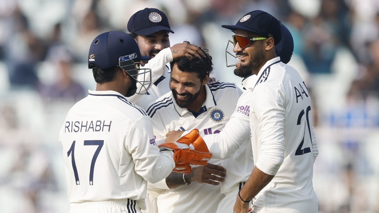 ‌IND vs SA: ರವೀಂದ್ರ ಜಡೇಜಾ ಸ್ಪಿನ್‌ ಮೋಡಿಗೆ ಹರಿಣ ಪಡೆ ತತ್ತರ!