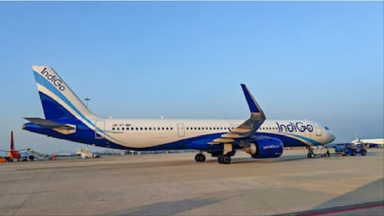 Indigo Flight Issue: ಇಂಡಿಗೋದ  4 ಫ್ಲೈಟ್ ಇನ್ಸ್‌ಪೆಕ್ಟರ್‌ಗಳ ವಜಾ; ಡಿಜಿಸಿಎ  ಮಹತ್ವದ ಆದೇಶ