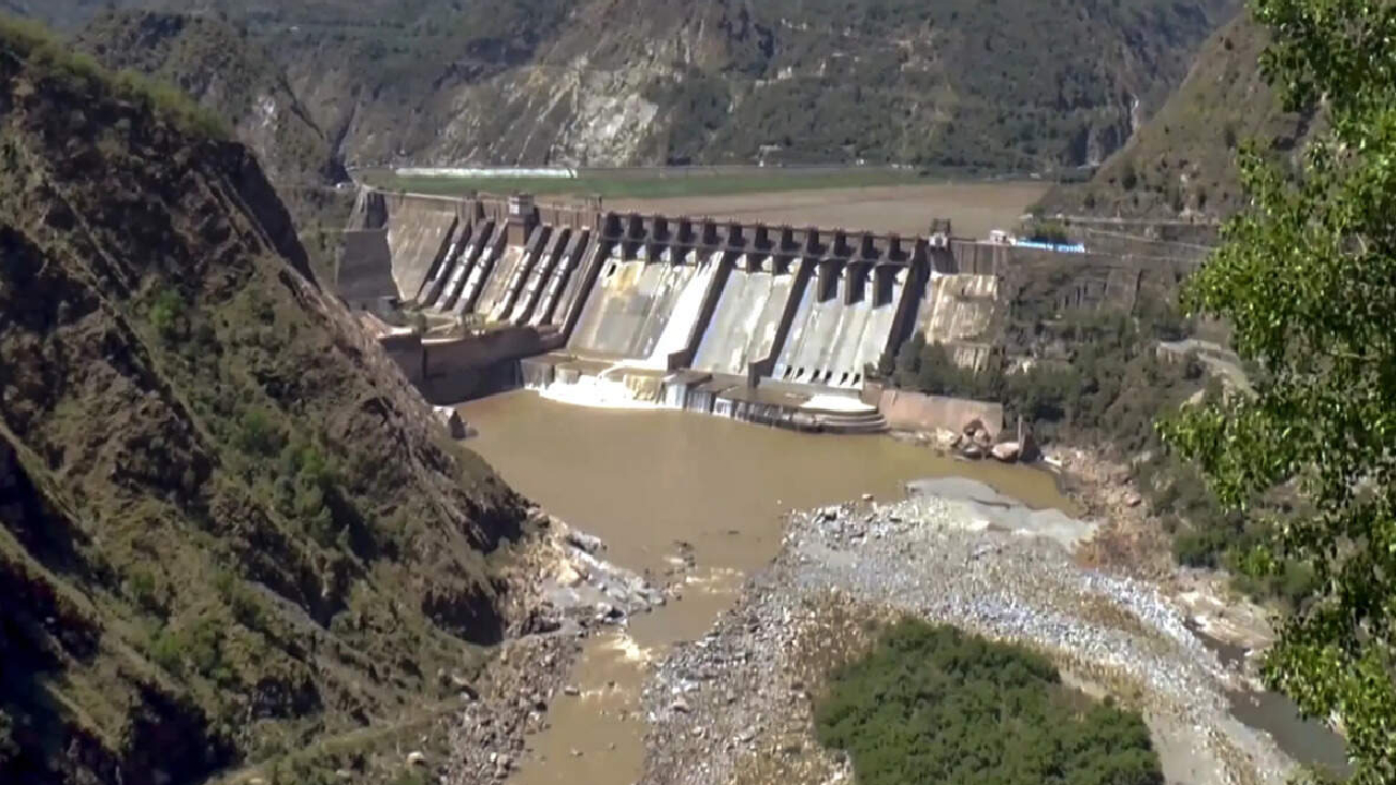 Indus River: ಸಿಂಧೂ ನದಿ ನೀರು ಒಪ್ಪಂದ ರದ್ದು; ಹೇಗಿದೆ ಚಿತ್ರಣ.... ಸ್ಯಾಟ್ಲೈಟ್ ಫೋಟೋಗಳು ಏನು ಹೇಳುತ್ತವೆ? - Image 1