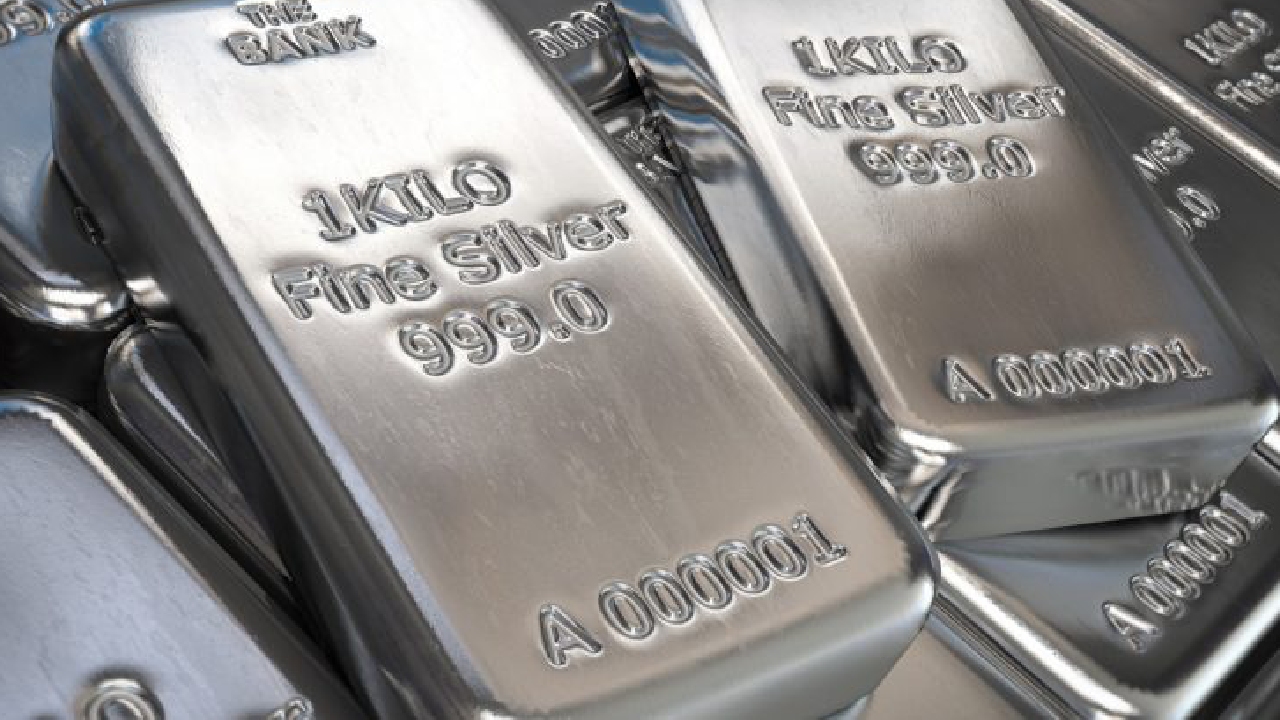 ಮೈಕ್ರೊಸಾಫ್ಟ್‌ ಮಾರುಕಟ್ಟೆ ಮೌಲ್ಯವನ್ನು ಹಿಂದಿಕ್ಕಿದ ಬೆಳ್ಳಿ!