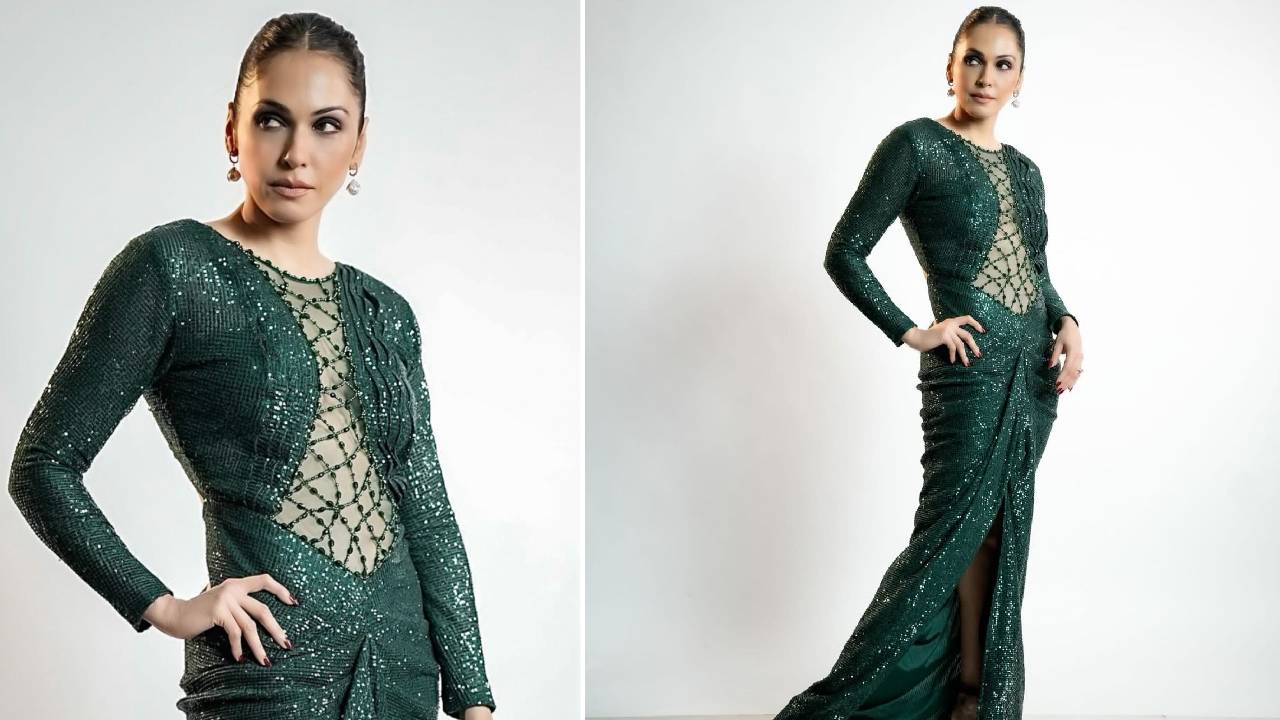 Star Fashion 2026: ಎಮರಾಲ್ಡ್ ಸಿಕ್ವಿನ್ಸ್ ಗೌನ್‌ನಲ್ಲಿ ಗ್ಲಾಮರಸ್‌ ಆಗಿ ಕಂಡ ಇಶಾ ಕೊಪ್ಪಿಕರ್‌ - Image 1