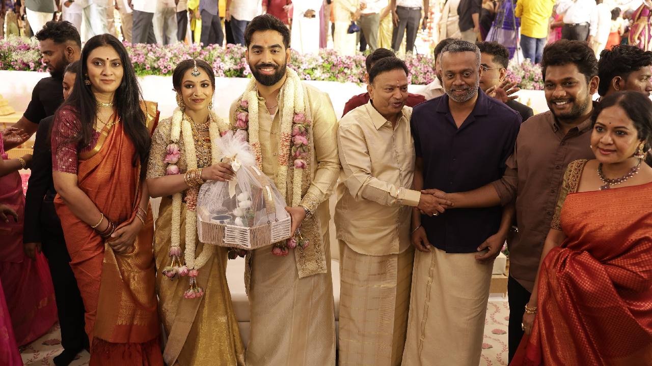 Ishari Ganesh Daughter's Wedding: ತಮಿಳು ನಿರ್ಮಾಪಕ ಇಶಾರಿ ಗಣೇಶ್ ಪುತ್ರಿ ವಿವಾಹ ಸಂಭ್ರಮ: ರಜನೀಕಾಂತ್- ಕಮಲ್ ಹಾಸನ್ ಭಾಗಿ - Image 1