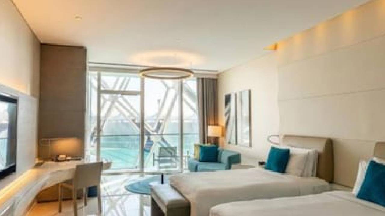 ಸಂಘರ್ಷ ಮಧ್ಯ ಸಿಲುಕಿದ ಅತಿಥಿಗಳಿಗೆ ಉಚಿತ ವಾಸ್ತವ್ಯ ನೀಡಿದ ಅಬುಧಾಬಿ ಸರ್ಕಾರ