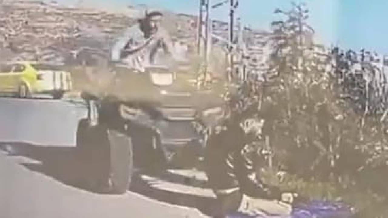 ನಮಾಜ್ ಮಾಡುತ್ತಿದ್ದ ವ್ಯಕ್ತಿ ಮೇಲೆ ವಾಹನ ಹತ್ತಿಸಿದ ಇಸ್ರೇಲ್ ಸೈನಿಕ!