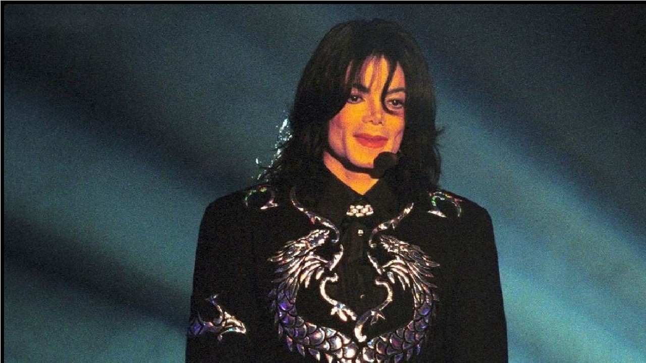 Michael Jackson Death Anniversary: ಸಂಗೀತ ಕ್ಷೇತ್ರದ ಮಾಂತ್ರಿಕ ಪಾಪ್ ದೊರೆ ಮೈಕೆಲ್ ಜಾಕ್ಸನ್ ಬಗ್ಗೆ ನಿಮಗೆಷ್ಟು ಗೊತ್ತು? - Image 1