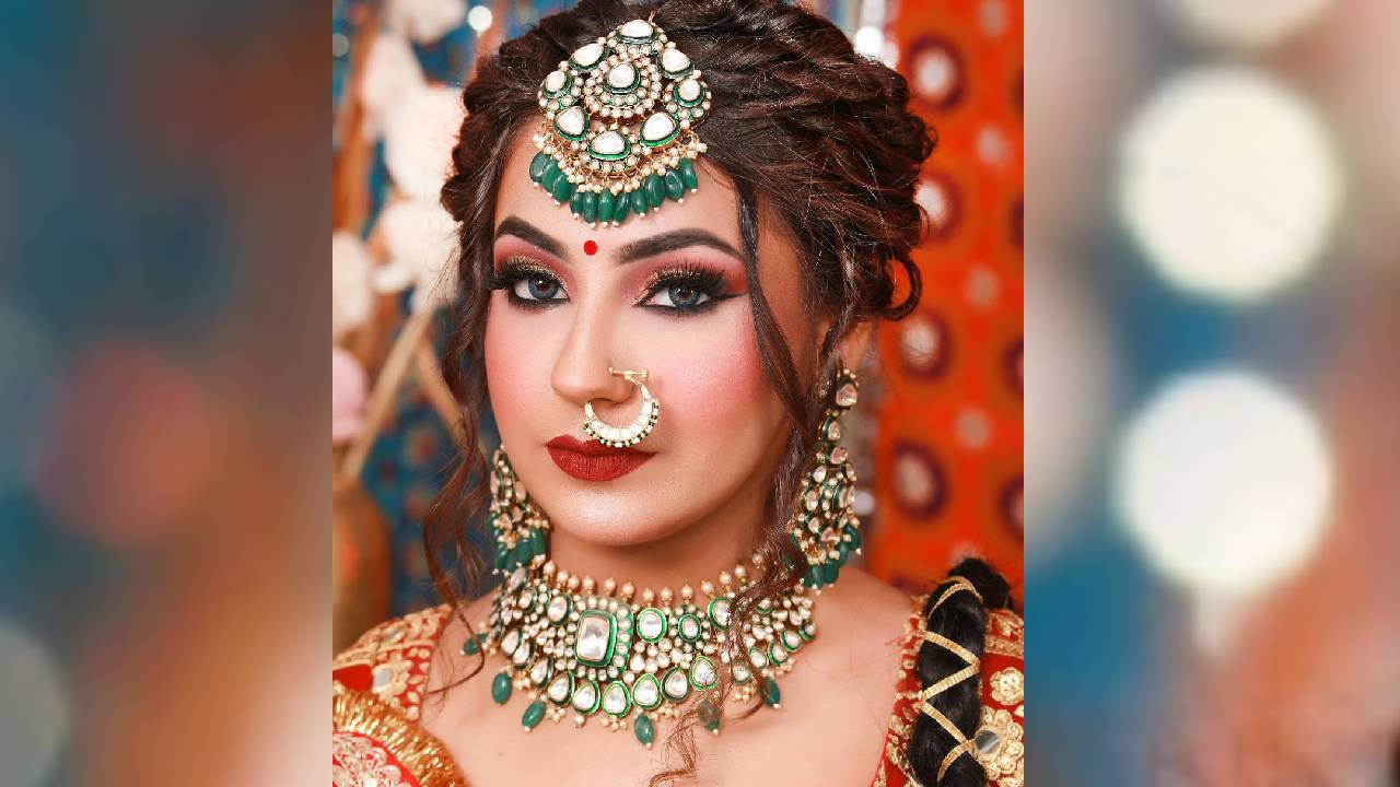 Jewel Trend 2025: ದಾಂಡಿಯಾ ಸಂಭ್ರಮಕ್ಕೆ ಬಂತು ವೈವಿಧ್ಯಮಯ ಕುಂದನ್ ಆಭರಣಗಳು - Image 4