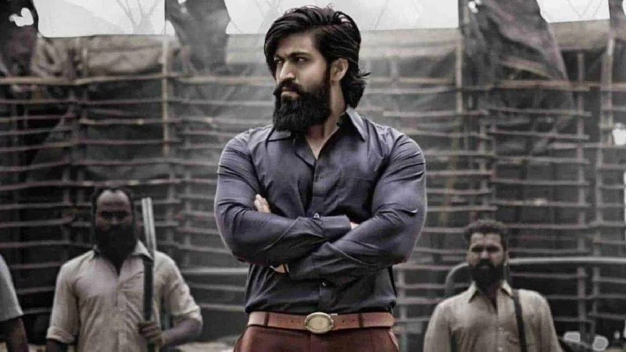 Prashanth Neel: ʼಕೆಜಿಎಫ್ʼ ಸಾಮ್ರಾಜ್ಯ ಕಟ್ಟಿ ಸ್ಯಾಂಡಲ್ವುಡ್ ಘಮ ಬೀರಿದ ಚಿತ್ರ ಮಾಂತ್ರಿಕ ಪ್ರಶಾಂತ್ ನೀಲ್ಗೆ ಹುಟ್ಟುಹಬ್ಬದ ಸಂಭ್ರಮ - Image 3