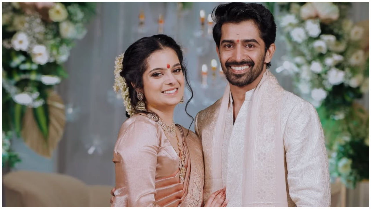 Photos: ದಾಂಪತ್ಯ ಬದುಕಿಗೆ ಕಾಲಿಟ್ಟ '777 ಚಾರ್ಲಿ' ಡೈರೆಕ್ಟರ್ ಕಿರಣ್‌ ರಾಜ್‌; ಮದುವೆಗೆ ಬಂದು ಶುಭ ಹಾರೈಸಿದ ರಕ್ಷಿತ್‌ ಶೆಟ್ಟಿ - Image 2