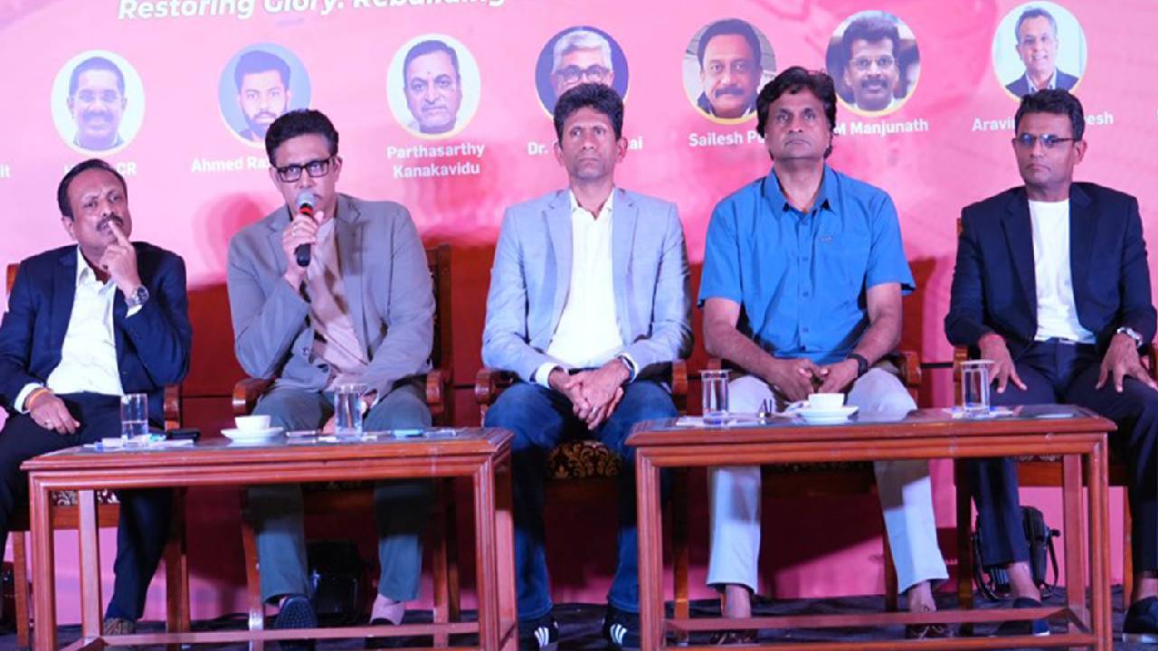 ವೆಂಕಟೇಶ್ ಪ್ರಸಾದ್‌ಗೆ ಬೆಂಬಲ ಸೂಚಿಸಿದ ಕುಂಬ್ಳೆ, ಶ್ರೀನಾಥ್