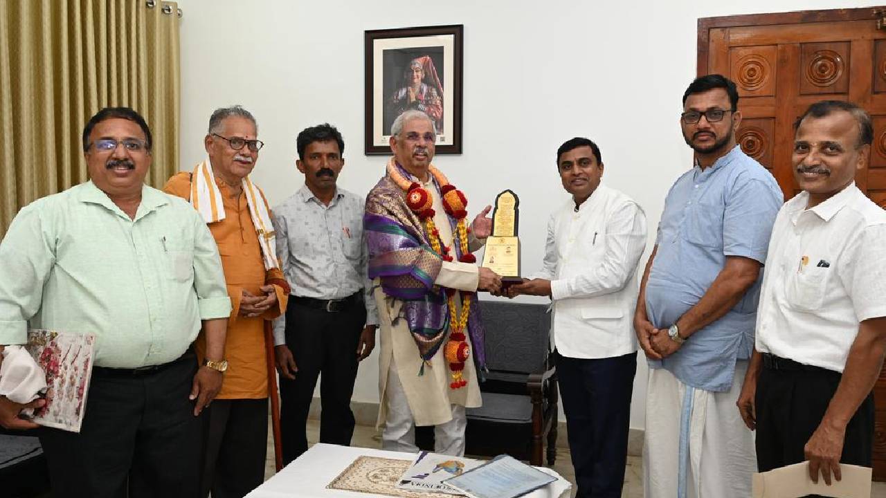 ಮಲಯಾಳಂ ಭಾಷಾ ಮಸೂದೆ ತಿರಸ್ಕರಿಸುವಂತೆ ಕೇರಳ ರಾಜ್ಯಪಾಲರಿಗೆ ಕರ್ನಾಟಕ ಒತ್ತಾಯ