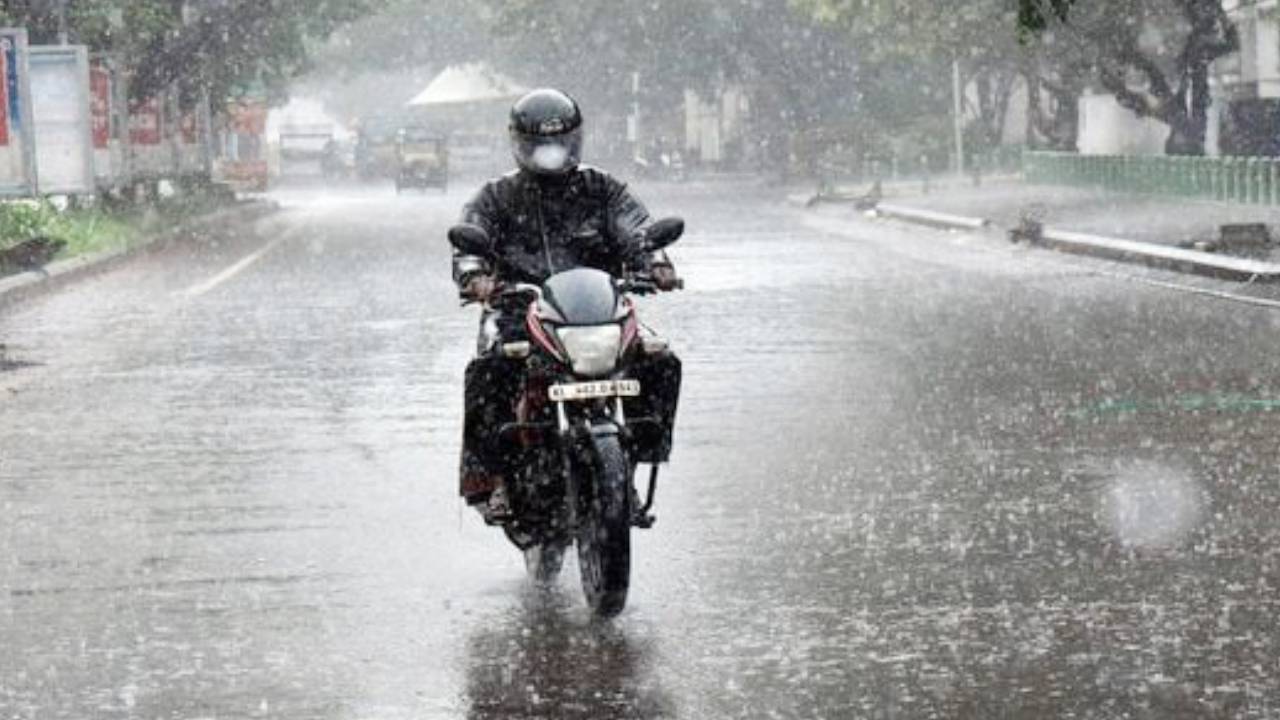 Karnataka Weather: ರಾಜ್ಯದಲ್ಲಿ ಮುಂದಿನ 3 ದಿನ ಭರ್ಜರಿ ಮಳೆ; ಯೆಲ್ಲೋ ಅಲರ್ಟ್‌ ಘೋಷಣೆ