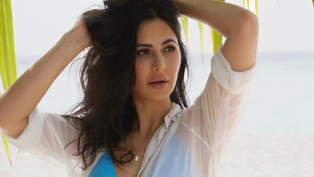 Katrina Kaif: ಮಾಲ್ಡೀವ್ಸ್ನಲ್ಲಿ ಸಖತ್ ಎಂಜಾಯ್ ಮಾಡಿದ್ದ ನಟಿ ಕತ್ರಿನಾ ಕೈಫ್; ಬೋಲ್ಡ್ ಫೋಟೊ ಮತ್ತೆ ವೈರಲ್ - Image 6