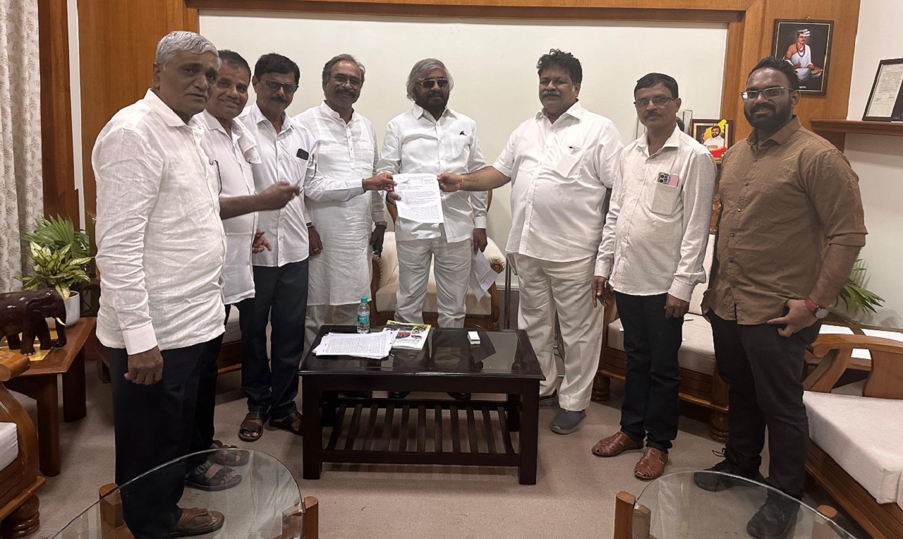 Minister Eshwar Khandre: ಮೂರು ಎಕರೆಗಿಂತ ಒಳಗಿನ ಅರಣ್ಯ ಭೂ ಒತ್ತುವರಿದಾರರ ಹಿತ ರಕ್ಷಣೆಗೆ ಬದ್ಧ : ಸಚಿವ ಈಶ್ವರ ಖಂಡ್ರೆ