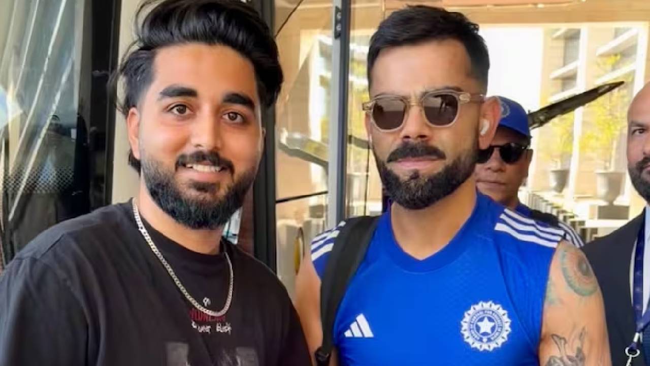 ಪಾಕಿಸ್ತಾನಿ ಅಭಿಮಾನಿಯನ್ನು ಖುಷಿಪಡಿಸಿದ ಕೊಹ್ಲಿ; ಆರ್ಸಿಬಿ ಜೆರ್ಸಿಗೆ ಸಹಿ