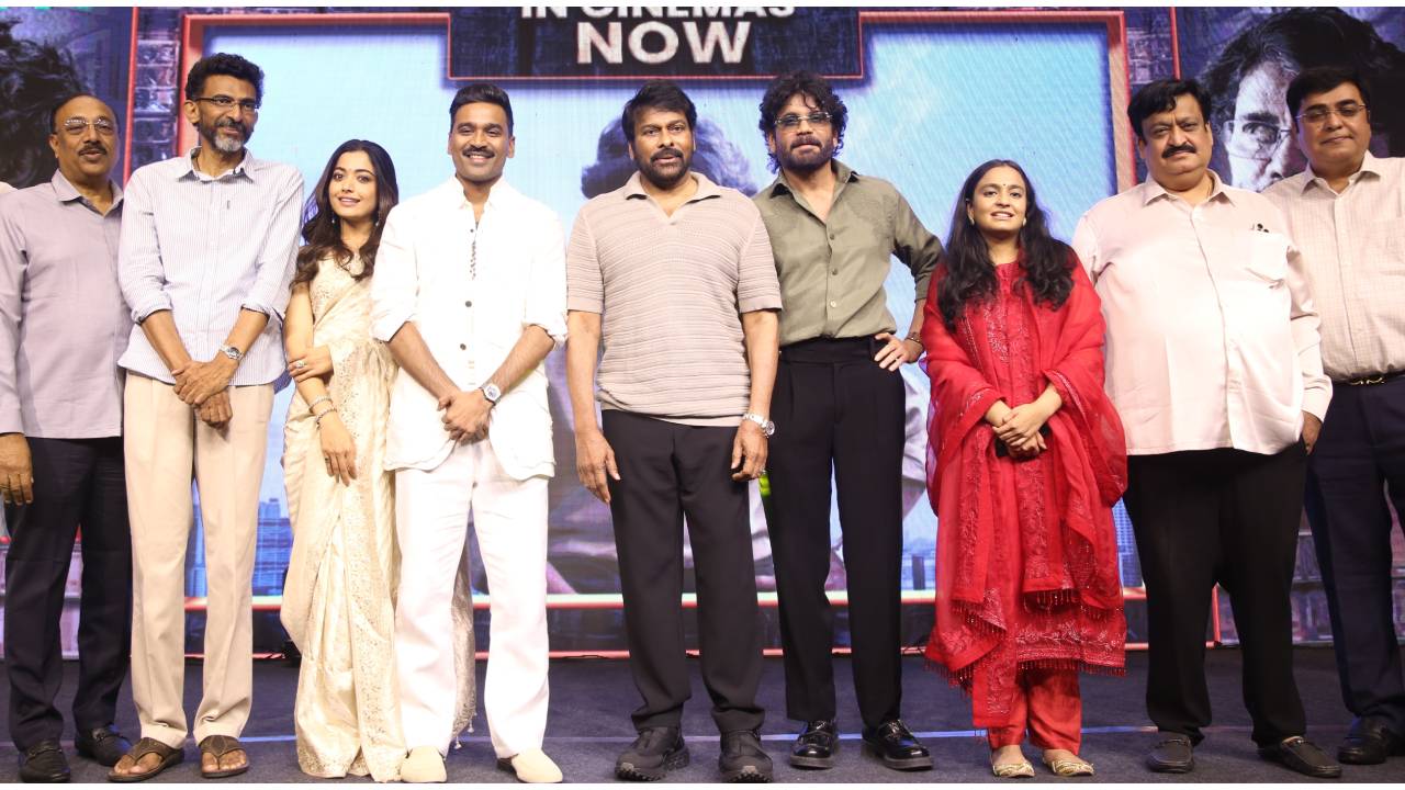 ʼಕುಬೇರʼ ಸಕ್ಸಸ್ ಮೀಟ್; ಮೆಗಾಸ್ಟಾರ್ ಚಿರಂಜೀವಿ ಕಾಲಿಗೆ ಬಿದ್ದ ನಟ ಧನುಷ್ - Image 2