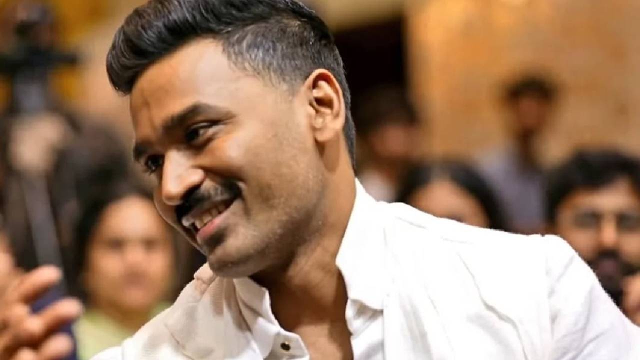 ʼಕುಬೇರʼ ಸಕ್ಸಸ್ ಮೀಟ್; ಮೆಗಾಸ್ಟಾರ್ ಚಿರಂಜೀವಿ ಕಾಲಿಗೆ ಬಿದ್ದ ನಟ ಧನುಷ್ - Image 6