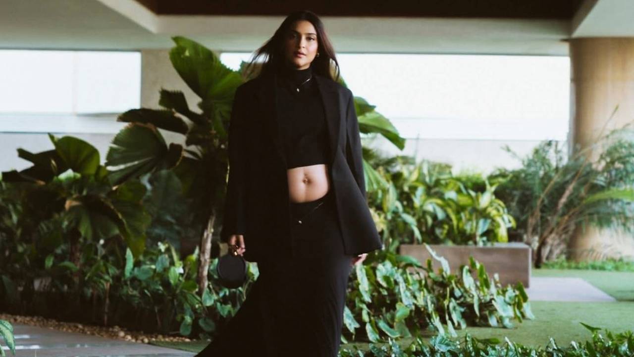 Star Fashion Review 2026: ಮುಂದುವರಿದ ನಟಿ ಸೋನಂ ಕಪೂರ್‌ ಮೆಟರ್ನಿಟಿ ಫ್ಯಾಷನ್‌ - Image 5