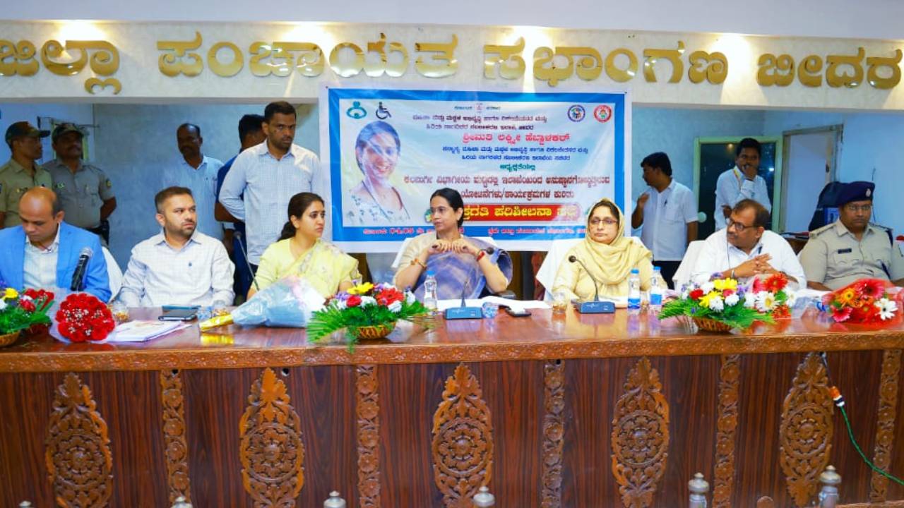 Laxmi Hebbalkar: ಯಜಮಾನಿಯರಿಗೆ ಗುಡ್‌ನ್ಯೂಸ್‌: ಮಹಿಳೆಯರಿಗೆ ಆರ್ಥಿಕ ಬಲ ತುಂಬಲು ಶೀಘ್ರದಲ್ಲೇ ಗೃಹಲಕ್ಷ್ಮಿ ಸಂಘಗಳ ರಚನೆ
