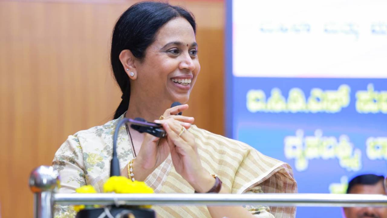 Laxmi Hebbalkar: ರಾಜ್ಯದ ಜನತೆಗೆ ಗುಡ್‌ನ್ಯೂಸ್‌; ಗ್ಯಾರಂಟಿ ಬಳಿಕ ಮತ್ತೆ 3 ದೊಡ್ಡ ಯೋಜನೆ ಘೋಷಿಸಿದ ಸರ್ಕಾರ