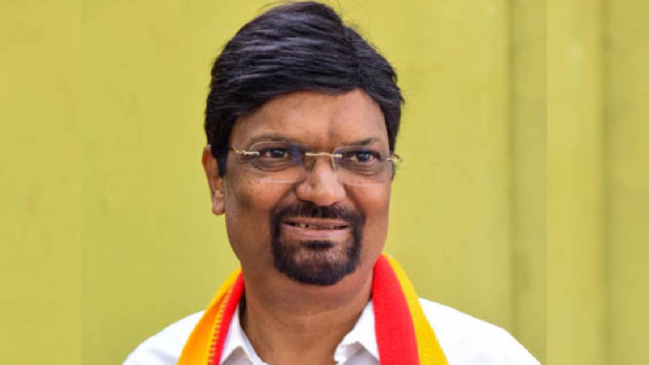 ಕಸಾಪ ಅಧ್ಯಕ್ಷ ಮಹೇಶ್ ಜೋಶಿಗೆ ನೀಡಿದ್ದ ಸಚಿವ ದರ್ಜೆ ಸ್ಥಾನಮಾನ ವಾಪಸ್