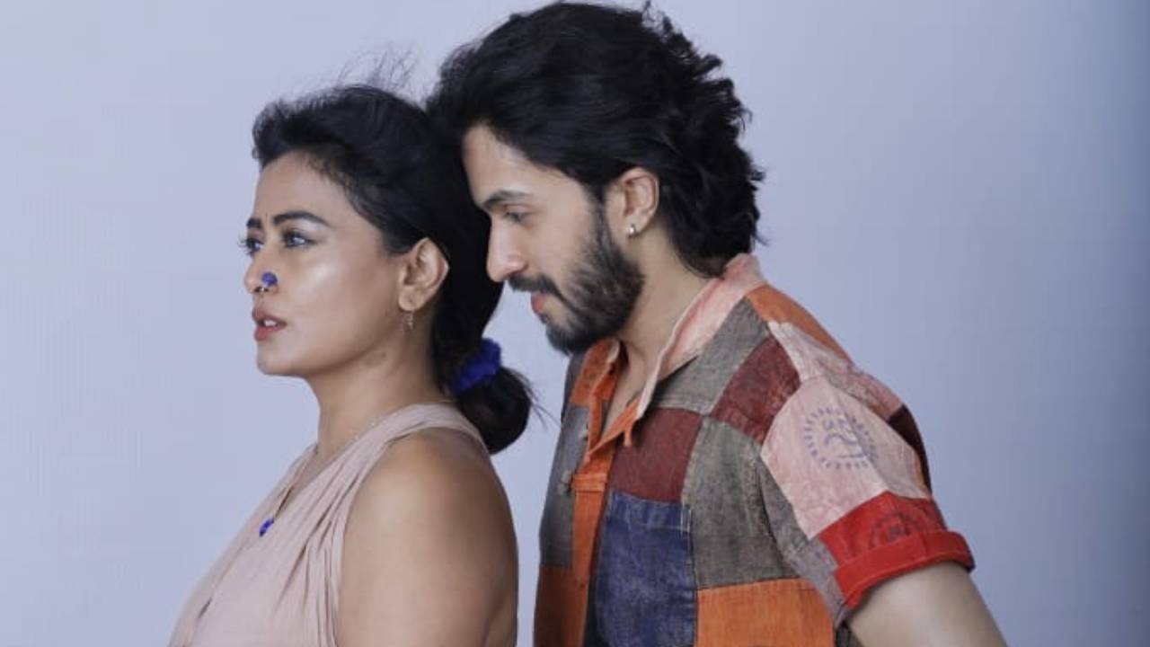 ʼಮತ್ತೆ ಮೊದಲಿಂದʼ ಆಲ್ಬಂನ ʼಮೋಹದ ಬಣ್ಣ ನೀಲಿʼ ಸಾಂಗ್ ರಿಲೀಸ್