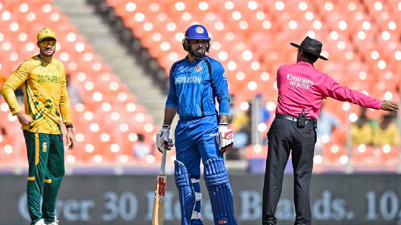 ಅಂಪೈರ್‌ ಜತೆ ವಾಗ್ವಾದ; ಮೊಹಮ್ಮದ್‌ ನಬಿಗೆ ಭಾರೀ ದಂಡ