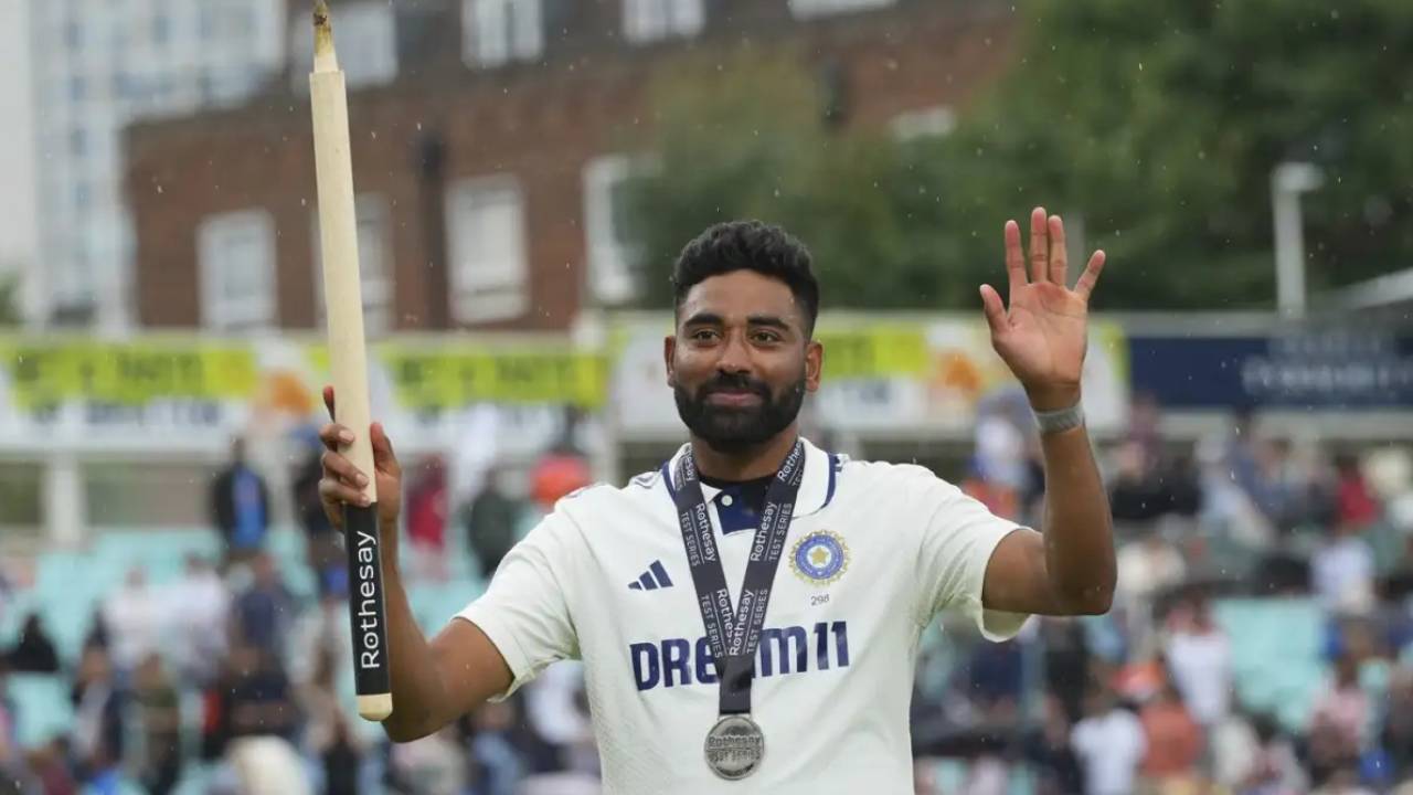 ಬೌಲಿಂಗ್ ಶ್ರೇಯಾಂಕದಲ್ಲಿ ಜೀವನಶ್ರೇಷ್ಠ 15ನೇ ಸ್ಥಾನಕ್ಕೆ ಜಿಗಿದ ಸಿರಾಜ್